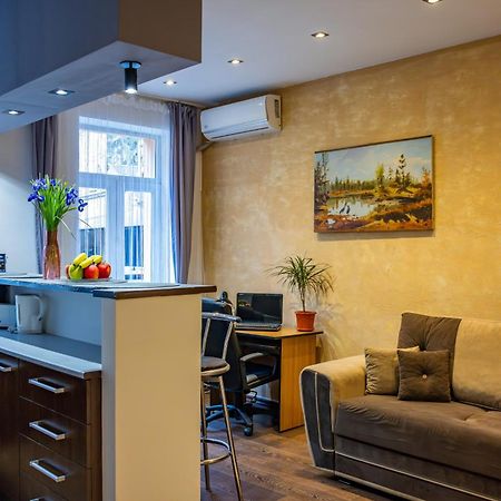 John Residence Apartment Brasov With Parking Option ภายนอก รูปภาพ