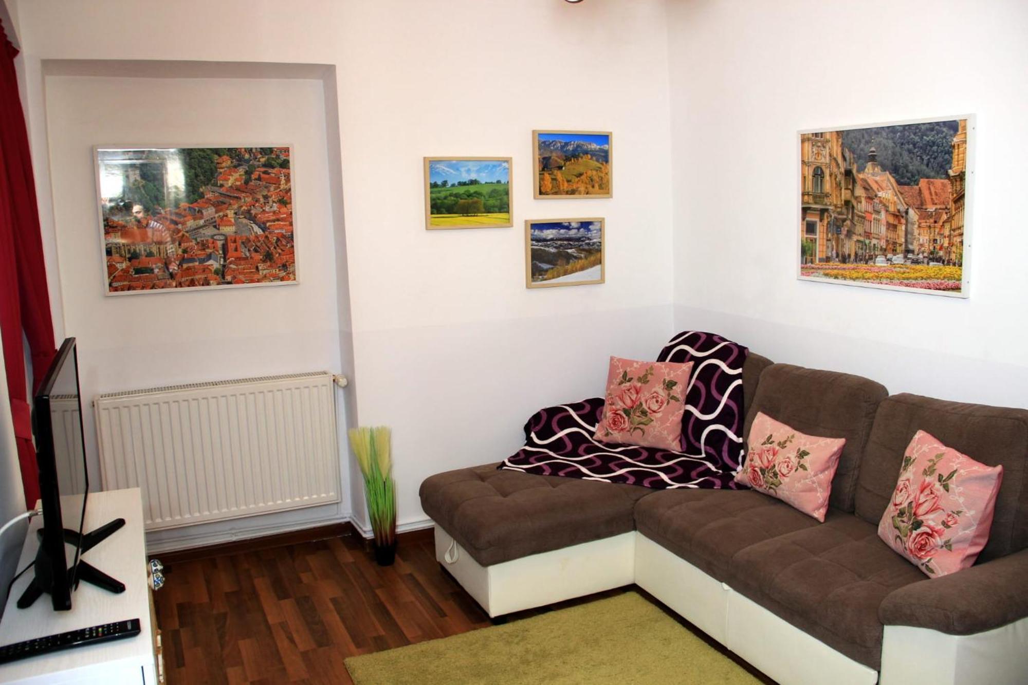John Residence Apartment Brasov With Parking Option ภายนอก รูปภาพ
