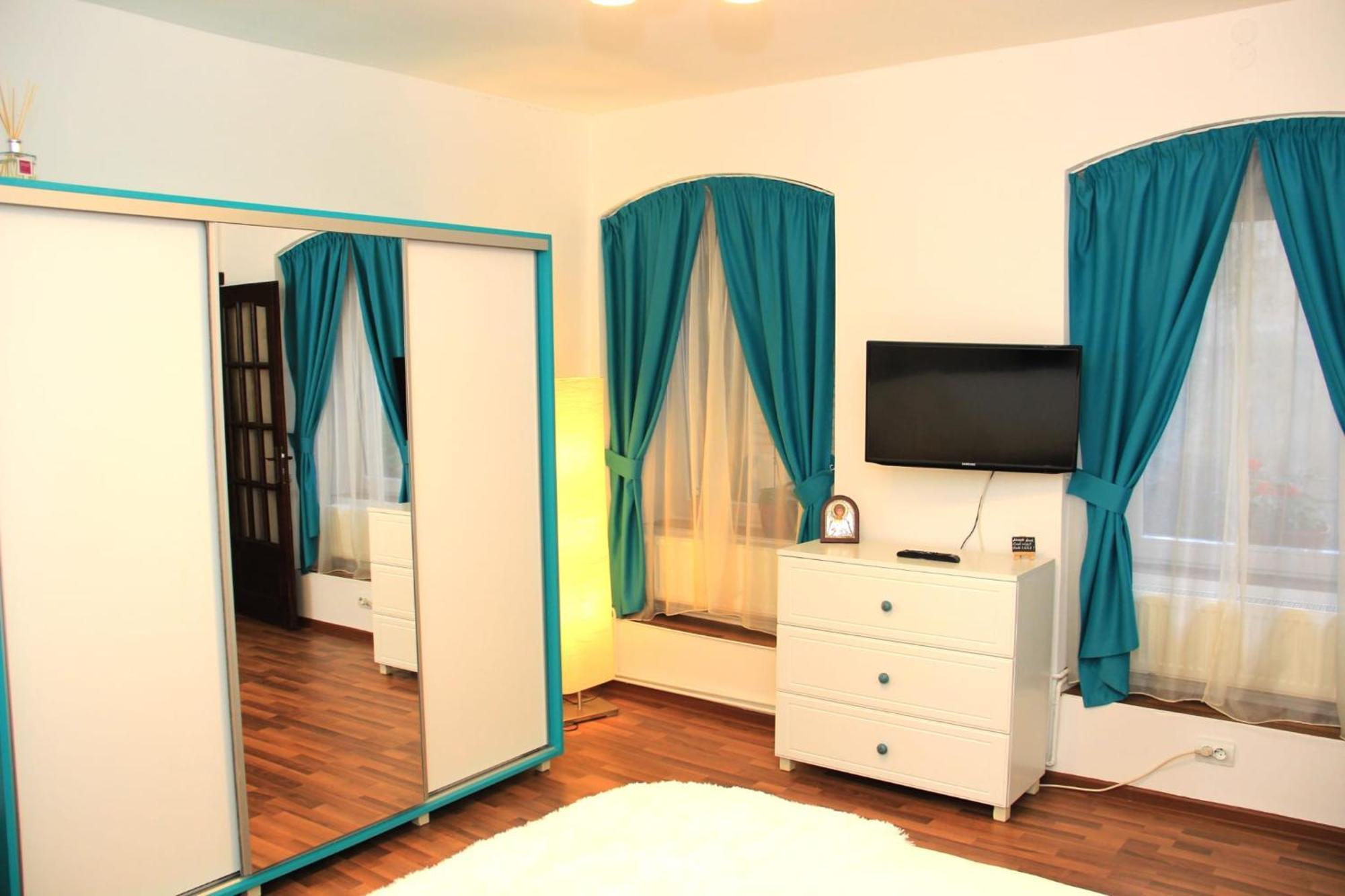 John Residence Apartment Brasov With Parking Option ภายนอก รูปภาพ