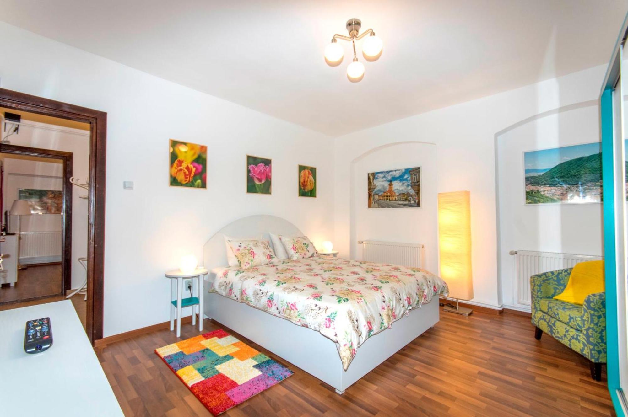 John Residence Apartment Brasov With Parking Option ภายนอก รูปภาพ