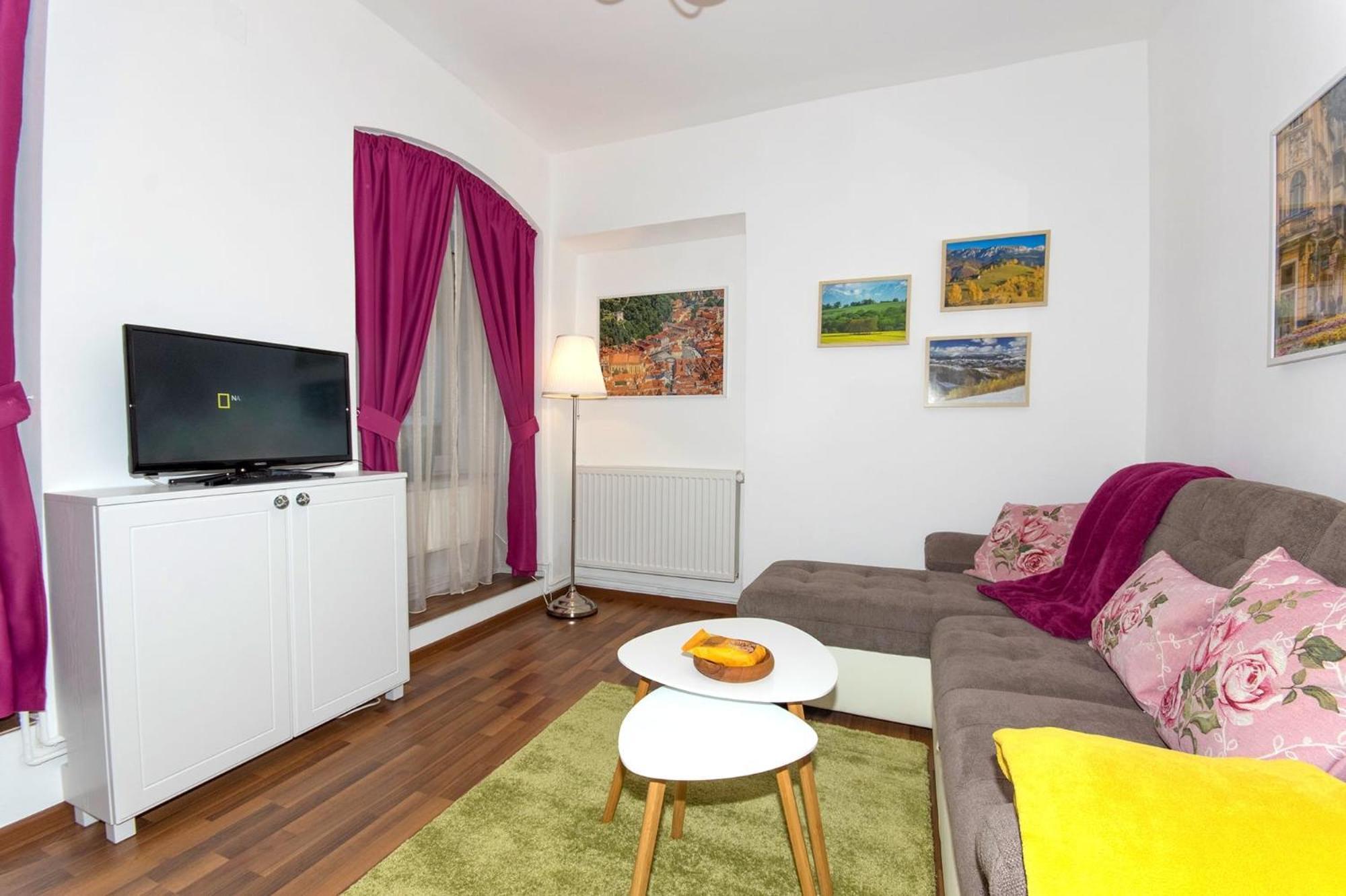 John Residence Apartment Brasov With Parking Option ภายนอก รูปภาพ