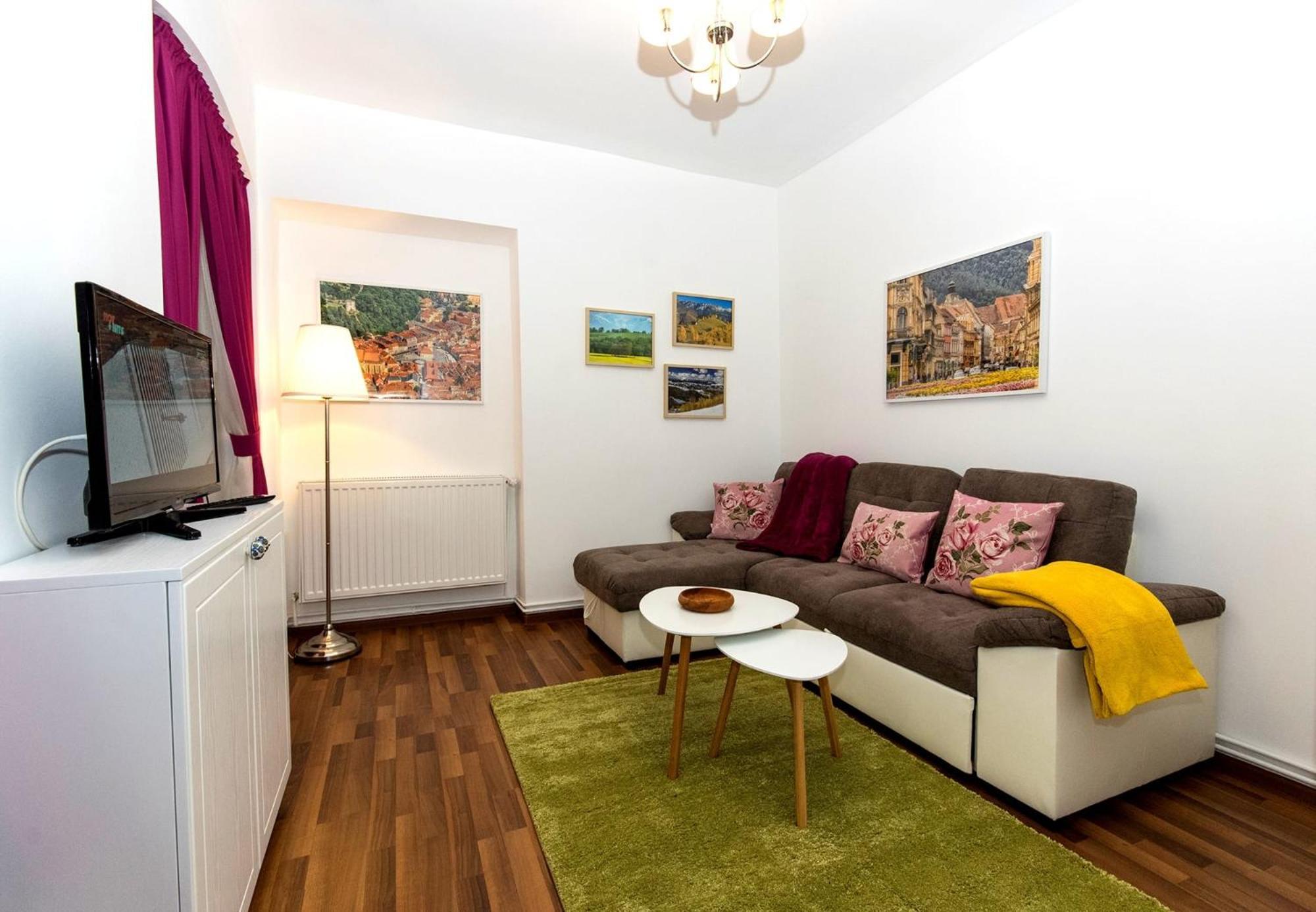 John Residence Apartment Brasov With Parking Option ภายนอก รูปภาพ