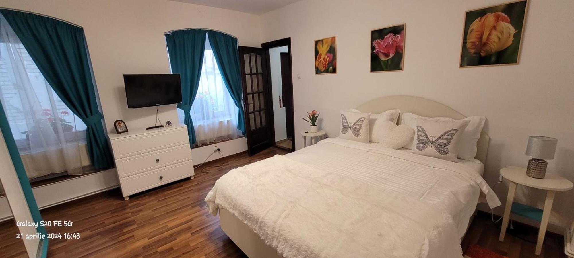 John Residence Apartment Brasov With Parking Option ภายนอก รูปภาพ