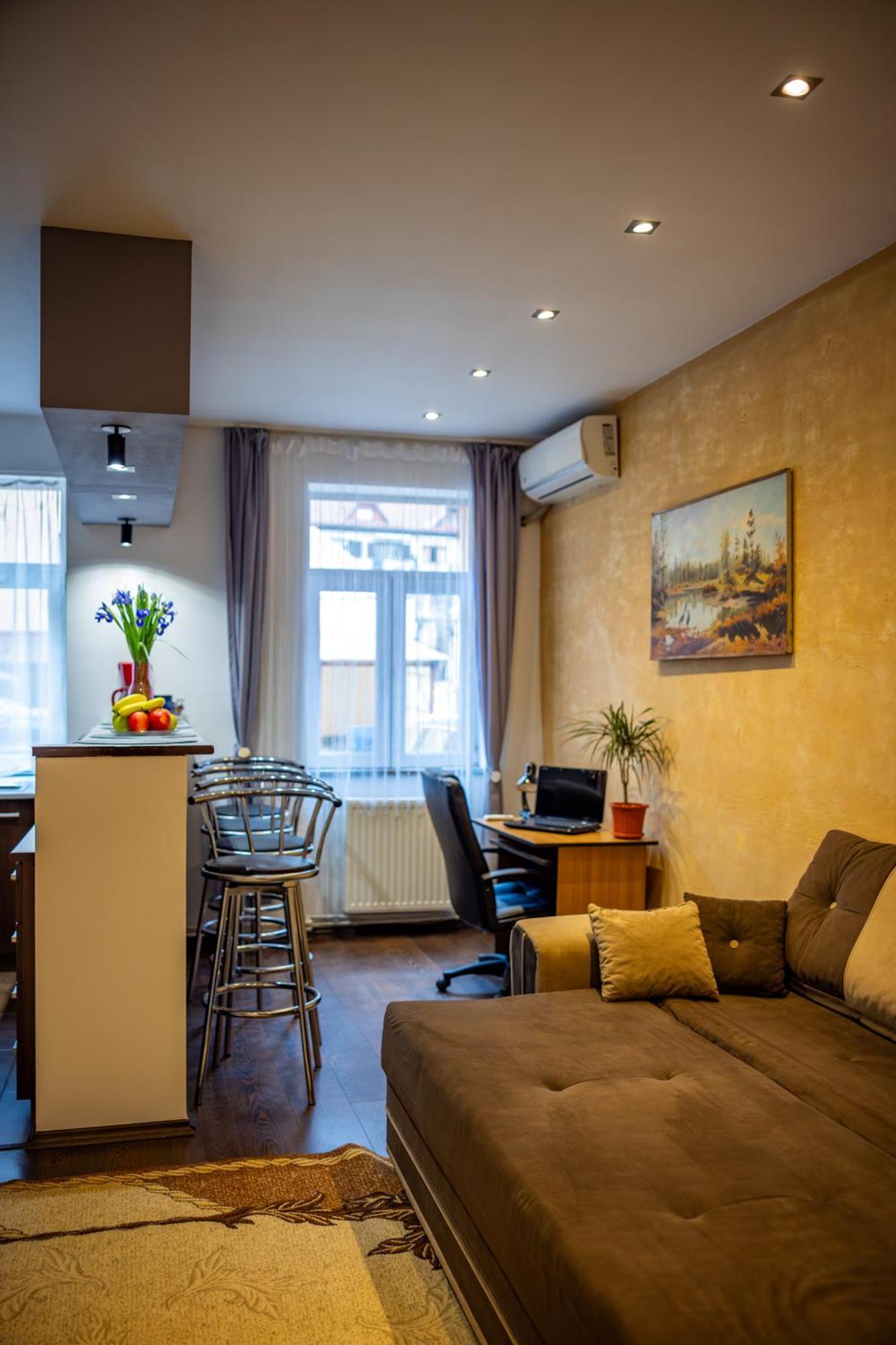 John Residence Apartment Brasov With Parking Option ภายนอก รูปภาพ