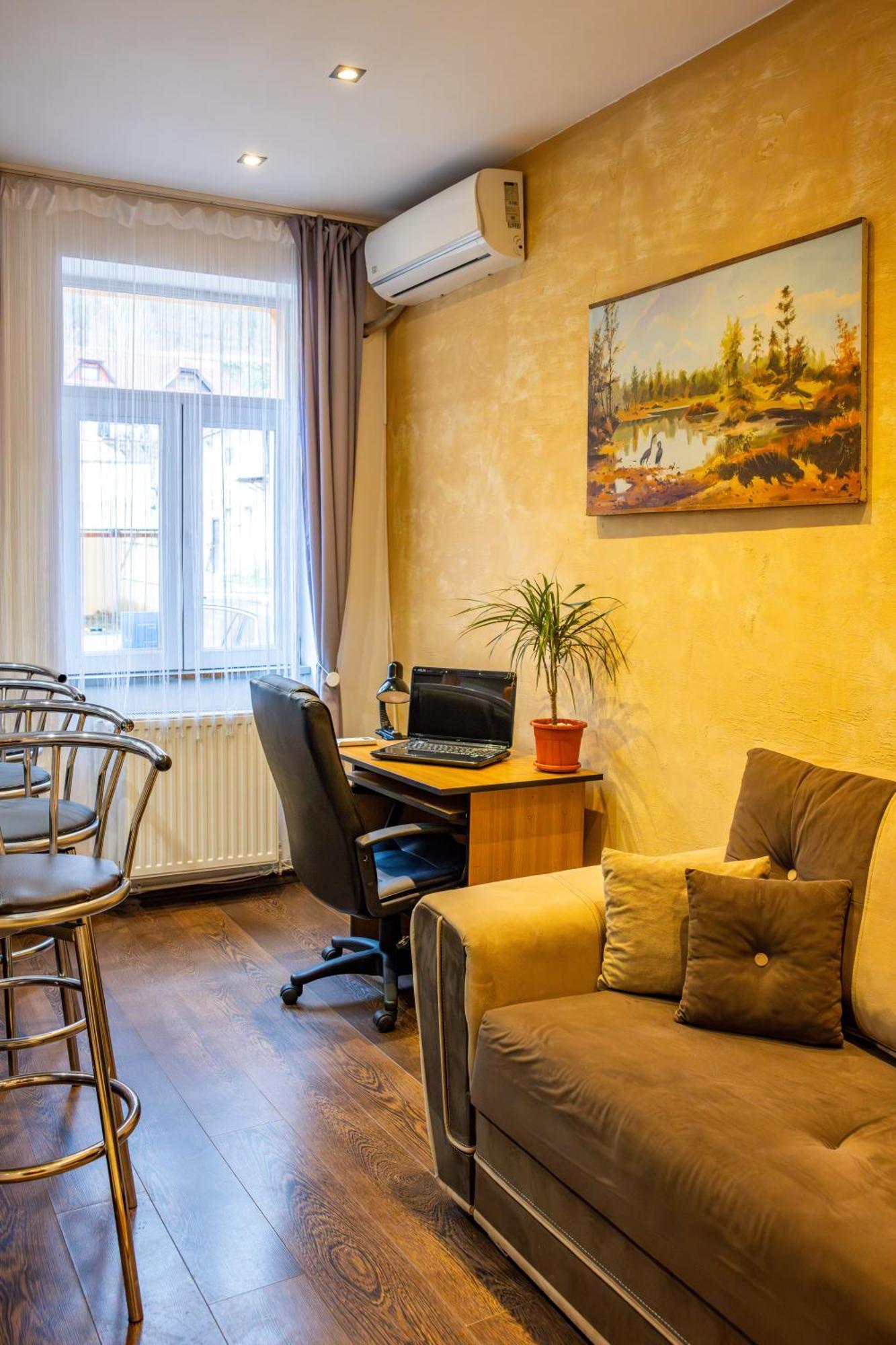 John Residence Apartment Brasov With Parking Option ภายนอก รูปภาพ